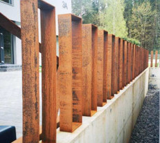 CORTEN ACÉL KERÍTÉS „Kubas”